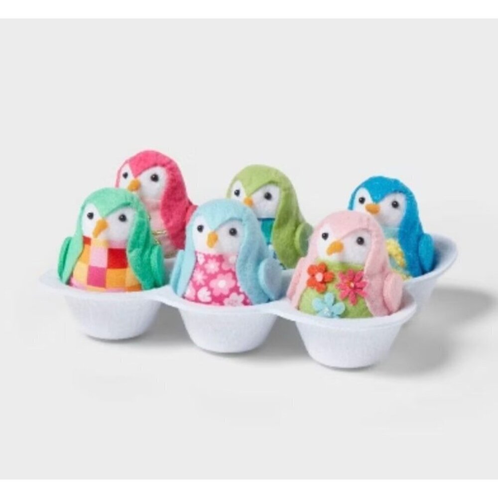 Target Featherly Friends™ 7pc Fabric Easter Egg Carton Spritz™